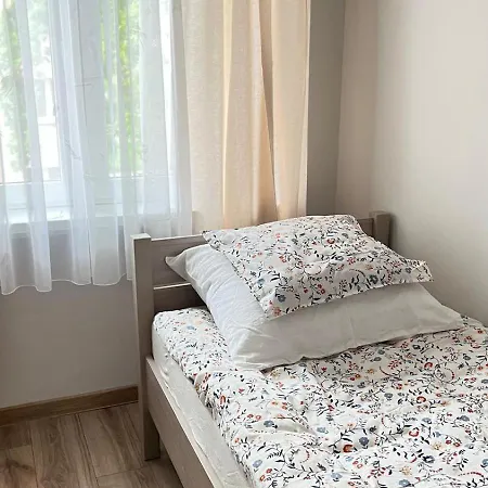 W Centrum U Ewy Apartment *